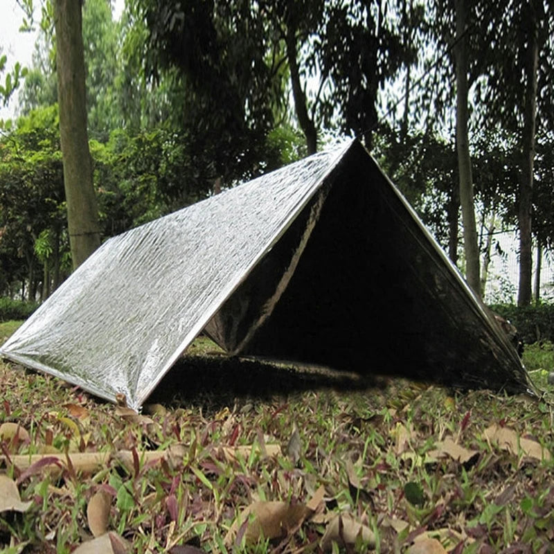 Emergency Thermal Foil Blanket Compact Waterproof & Windproof Survival Blanket