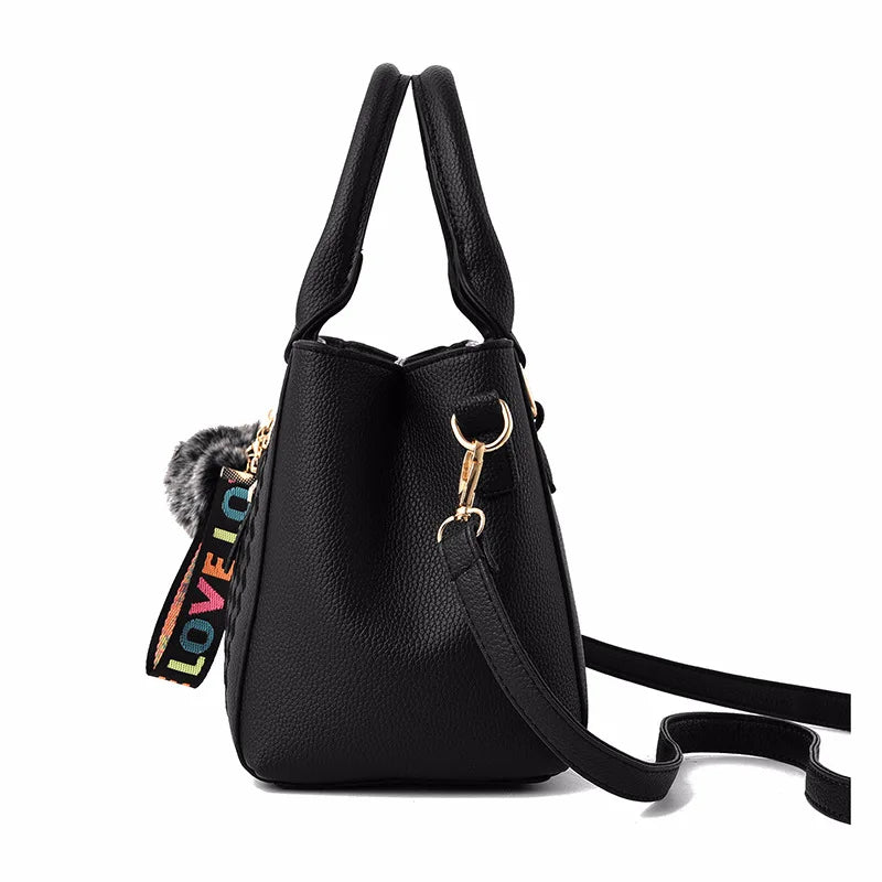 Urban Grace – Elegant Women’s Bag with Detachable Strap