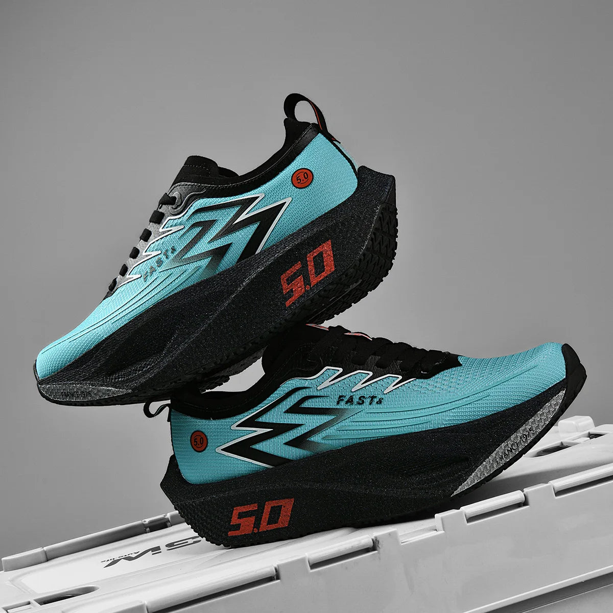 Lightweight Breathable Running Shoes for Men & Women – Cushioned Comfort & High Performance